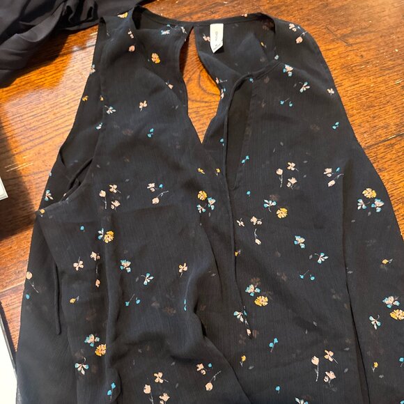 Gentle Fawn Top - Picture 1 of 1